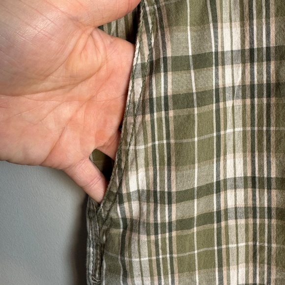 Izod Vintage Y2K Vibe Men's 34 Plaid Golf Cargo Shorts Green Outdoor Cotton - Picture 5 of 16